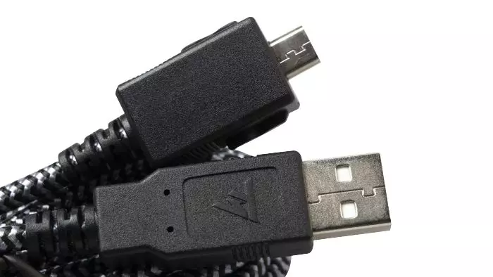 ESWAP X USB CABLE | Thrustmaster U.S eShop