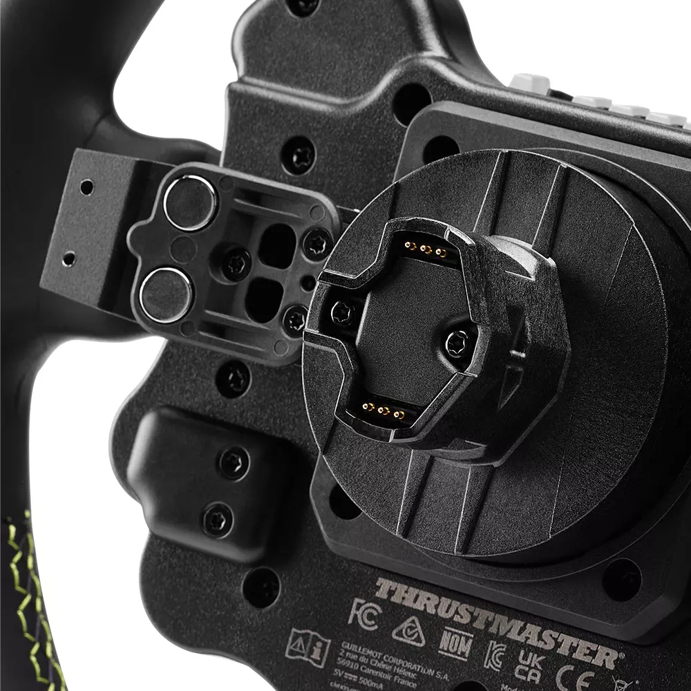 Evo Racing 32R Leather | Thrustmaster USA