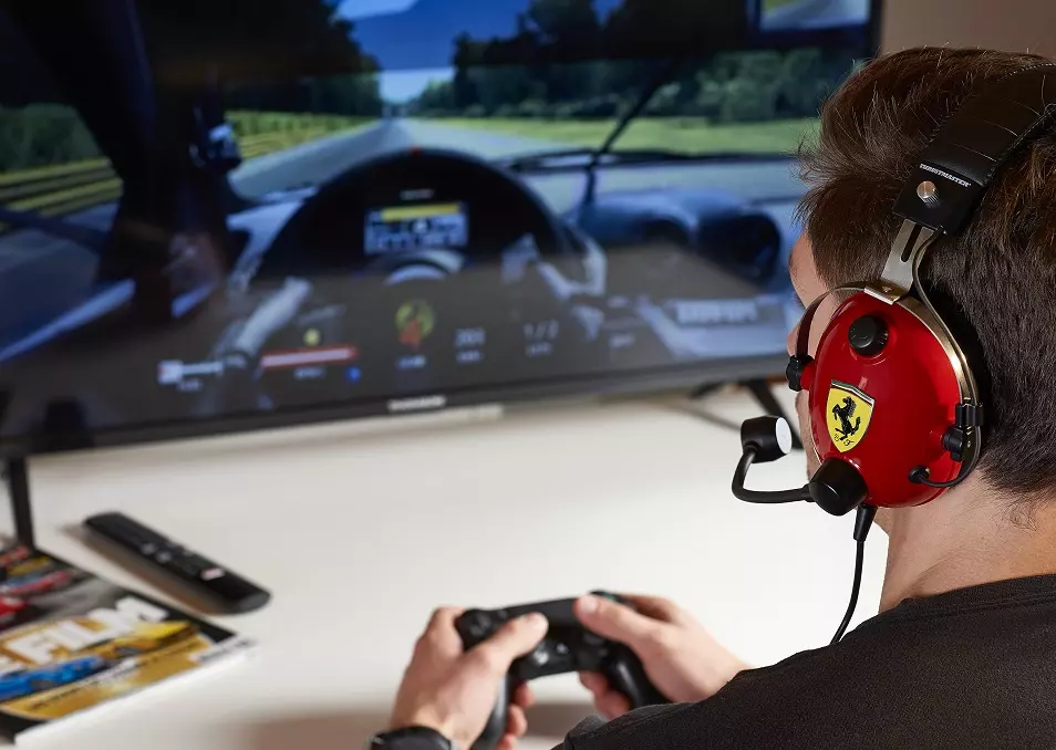 T.Racing Scuderia Ferrari Edition headset